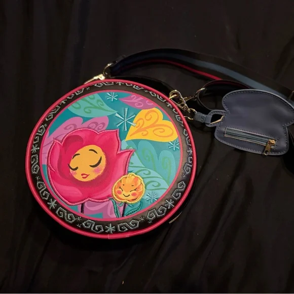 Disney Alice in Wonderland Round Crossbody Bag - Picture 1 of 4